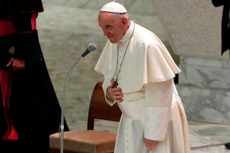 Papa Francisco: ‘Sólo el trabajo da dignidad, no el dinero o el poder’