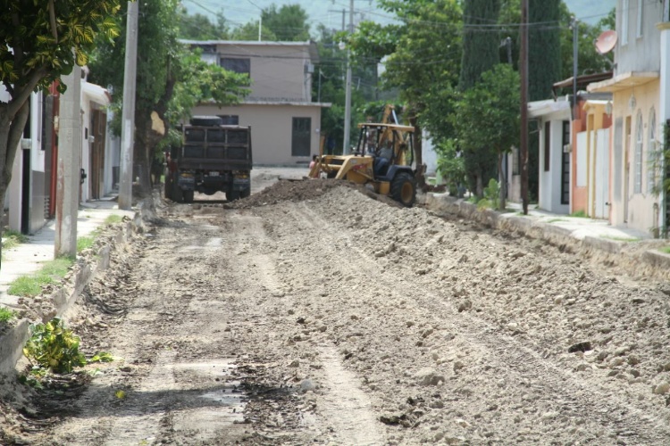 Intensifica Victoria programa de pavimentación