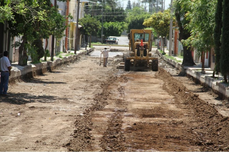 Avanza pavimentación en Victoria