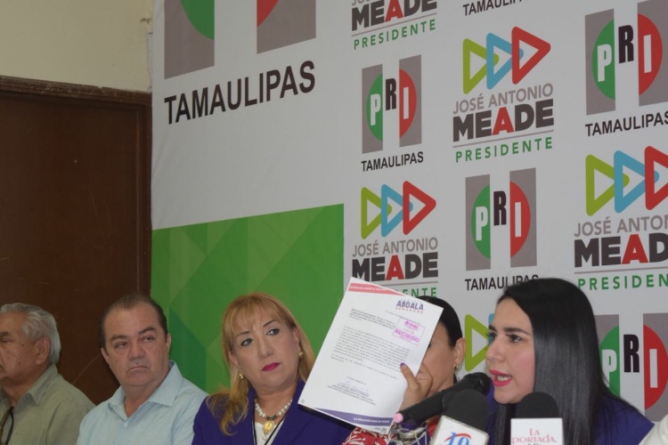 Reprocha Yahleel a candidatos al Senado negarse a debatir