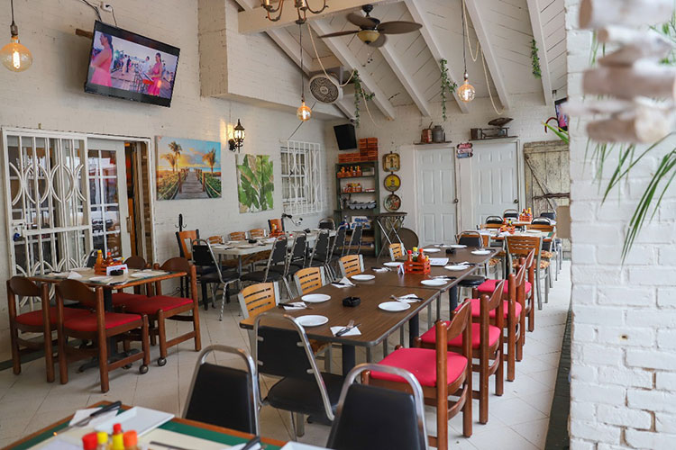 Abre sus puertas restaurante Coco´s