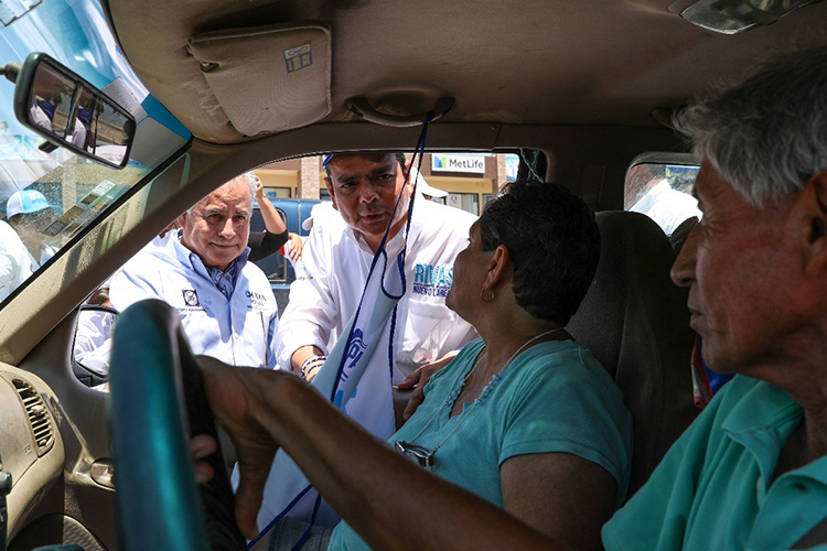 Nutre a Enrique Rivas cercanía con la gente