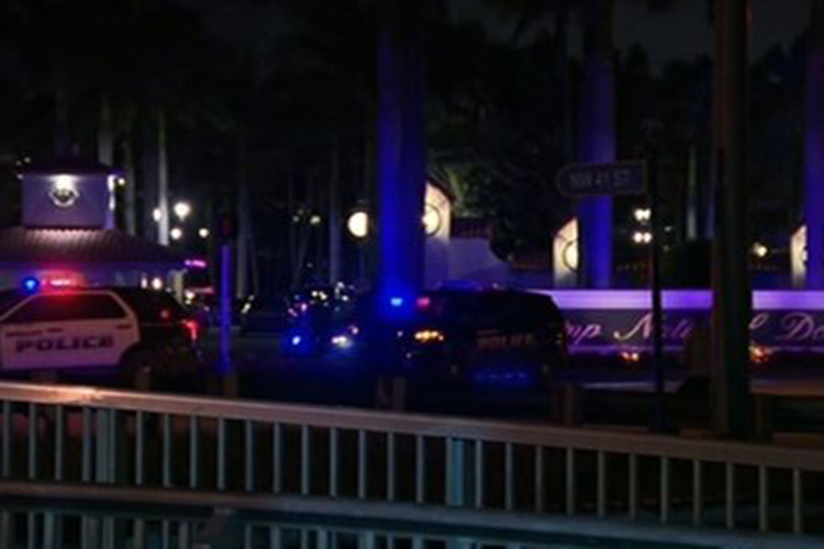Policía: Un detenido por disparos en club de golf Trump
