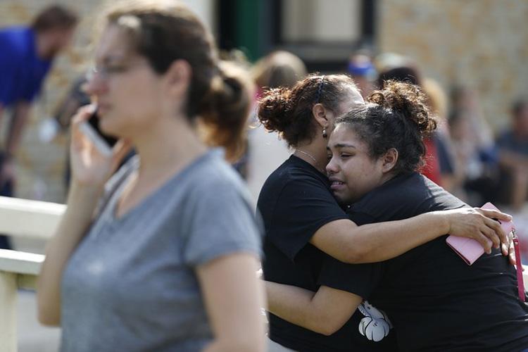 Tiroteo en Texas deja al menos 8 muertos; hay dos detenidos