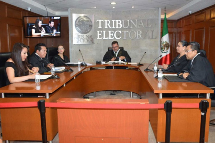Tardó en pedir licencia… y le quitan candidatura en Hidalgo