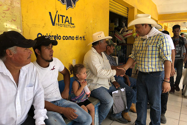 Carlos Toral se compromete con Villa Cuauhtémoc