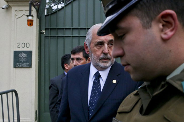 Allanan Tribunal Eclesiástico por abusos sexuales en Chile