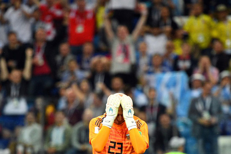 Argentina se tambalea; cae 3-0 ante Croacia