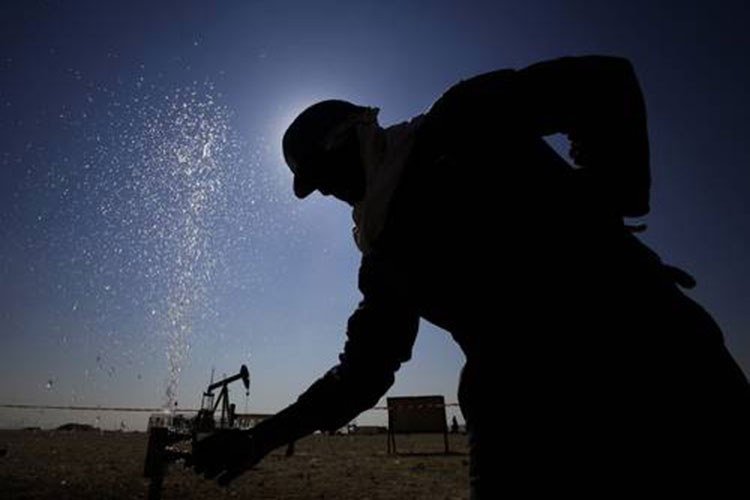 Aumentan precios del petróleo ante reunión de la OPEP