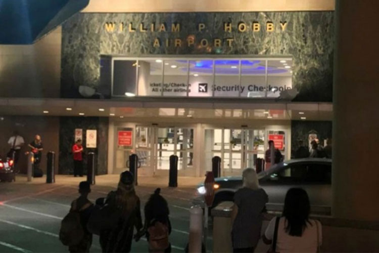 ‘Granada de juguete’ desata pánico en aeropuerto de Houston