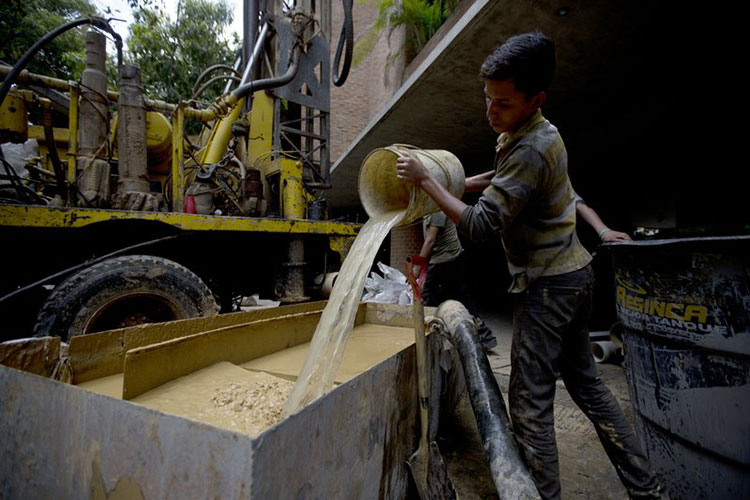 Venezuela: Perforan pozos clandestinos por escasez de agua