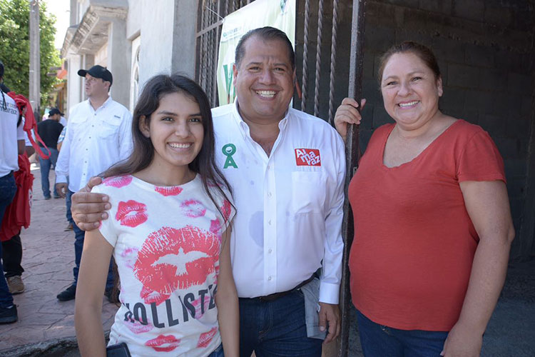 Continúan Oscar Almaraz recogiendo propuestas