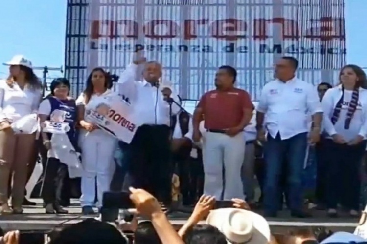 Rechaza AMLO que vaya a eliminar a la Sedena y la Semar