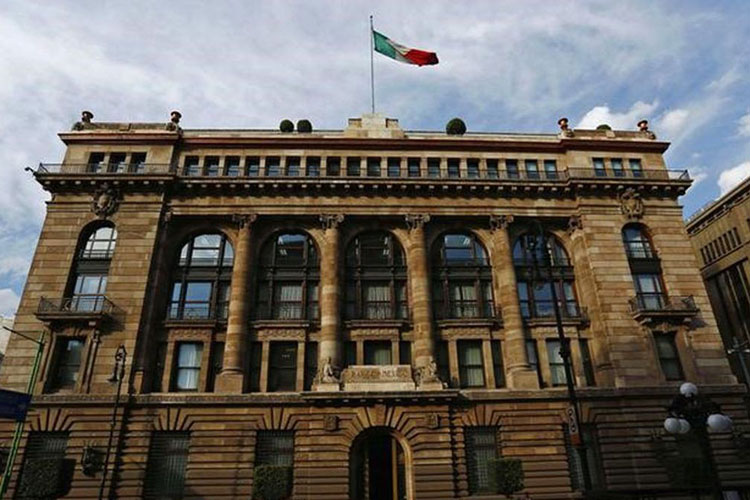 Banxico incrementa 25 puntos base su tasa de interés