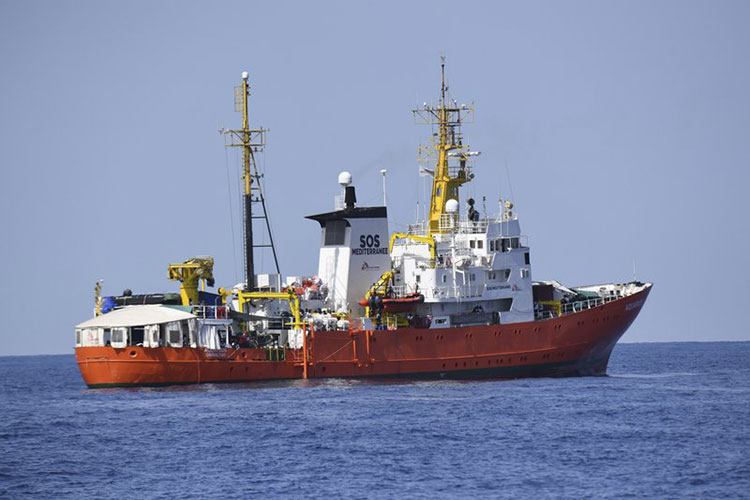 La política migratoria abre tensiones diplomáticas en Italia