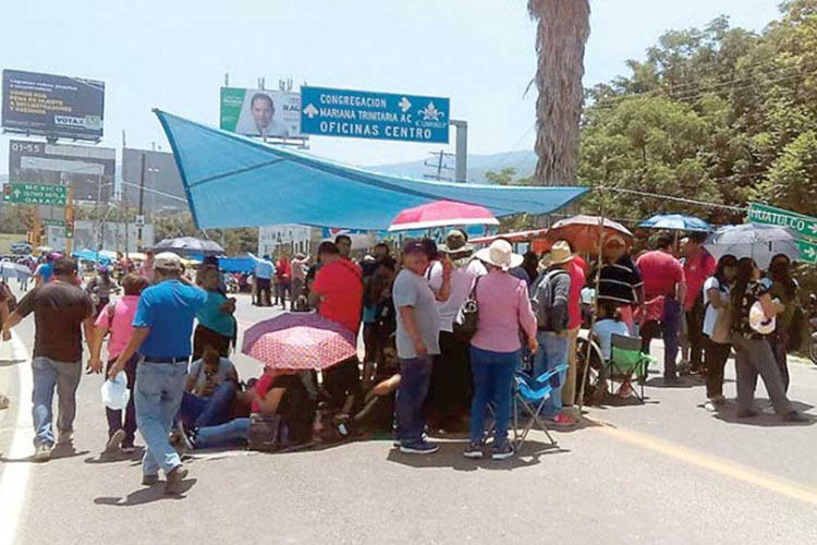 CNTE continúa estrategia de asfixia