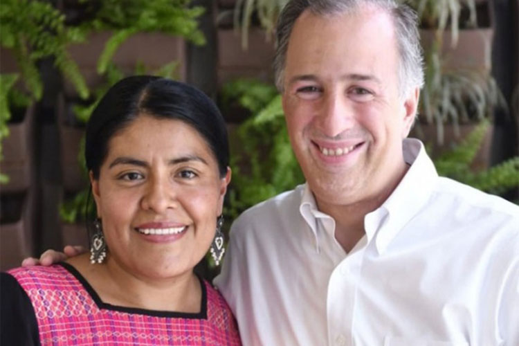 Exasesora de Zavala votará por Meade