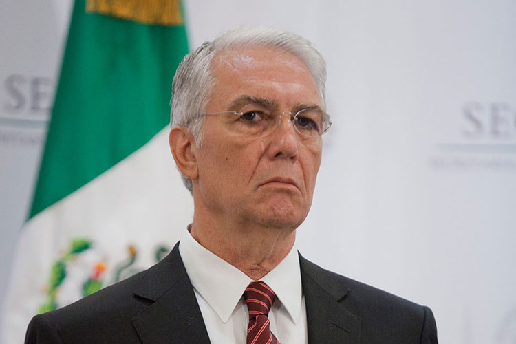 Mayans Canabal también anuncia su respaldo a López Obrador