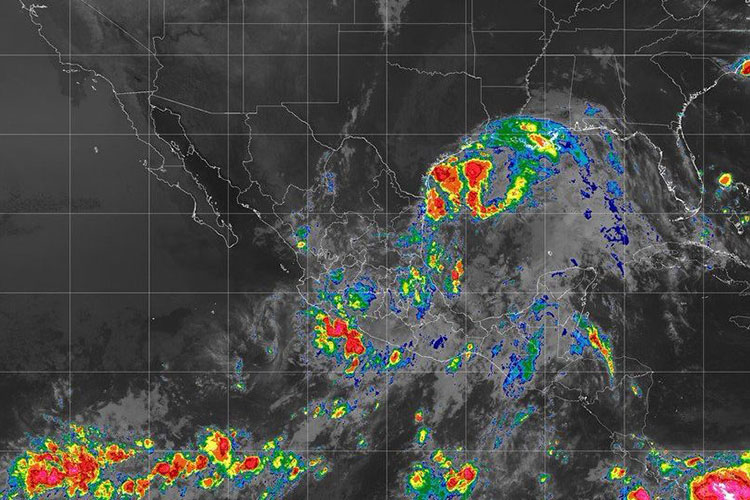 Carlotta se reduce a depresión tropical