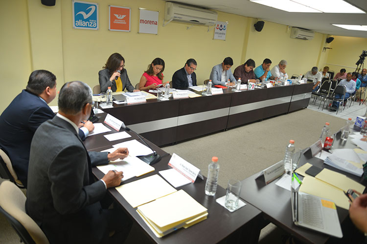 Presenta la UAT nueva obra de historiografía de la educación en Tamaulipas