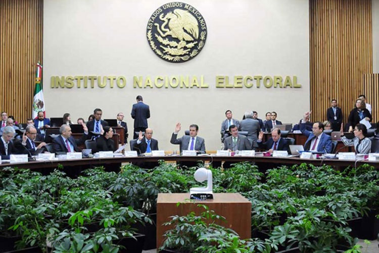 Multan con 1.2 mdp a 9 partidos por afiliaciones indebidas