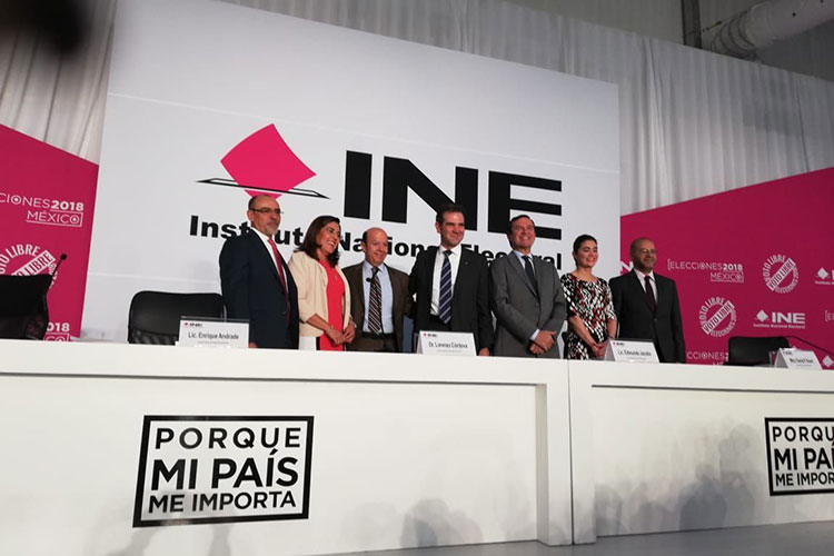 INE pide colaboración de medios para combatir fake news