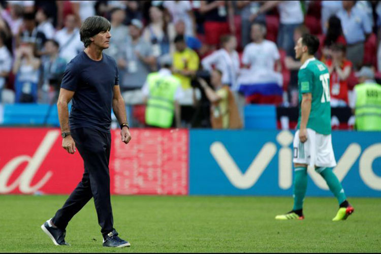 Prensa alemana cuestiona el futuro de Löw tras eliminación