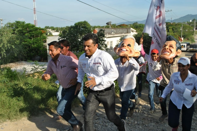 Recorre Gattás La “Sierra Vista” en busca del voto para Morena
