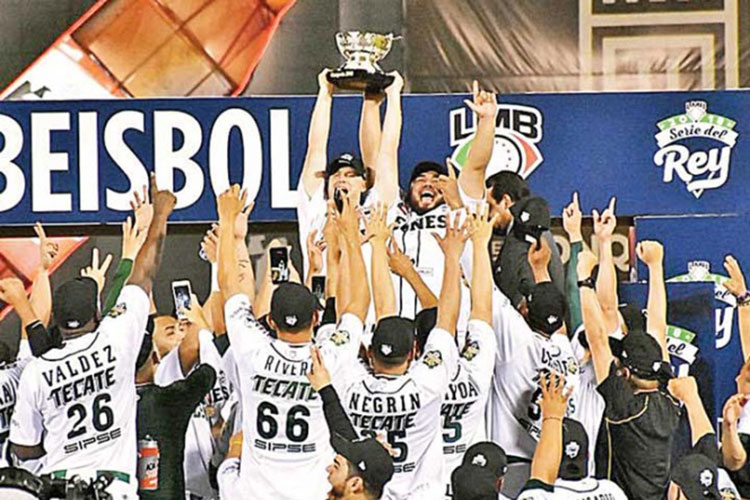 Los Leones de Yucatán celebran título