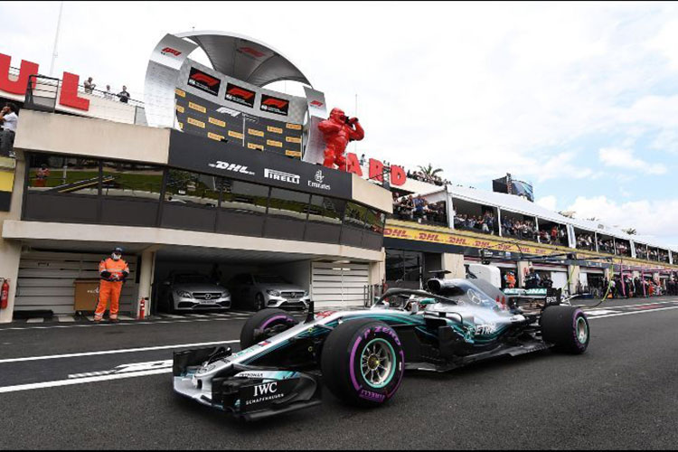 Hamilton logra en Francia su tercera ”pole” del año
