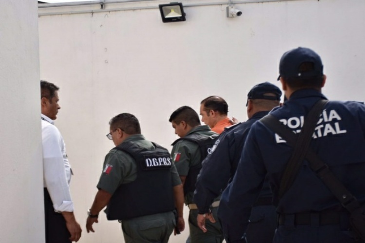 Vinculan a proceso a exfiscal de Veracruz por desaparición forzada