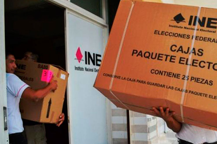 Roban paquetería electoral en cuatro Estados