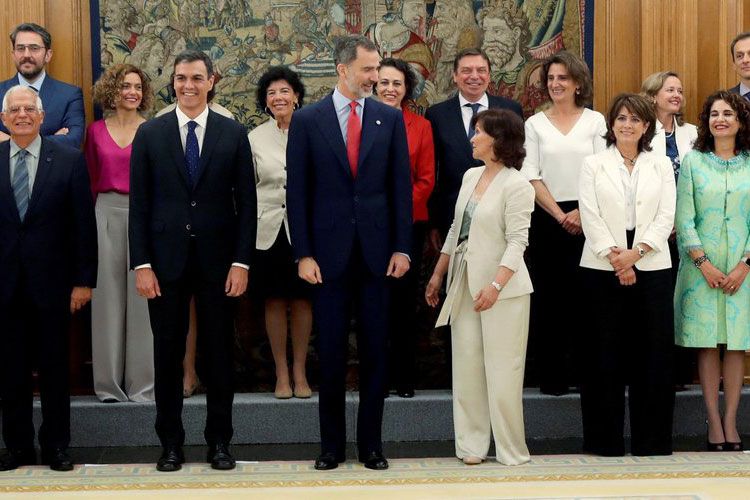 Un nuevo ejecutivo “feminista” echa andar en España