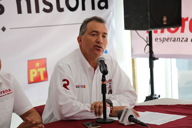 Creará Ramón Garza Barrios estímulos económicos a maestros