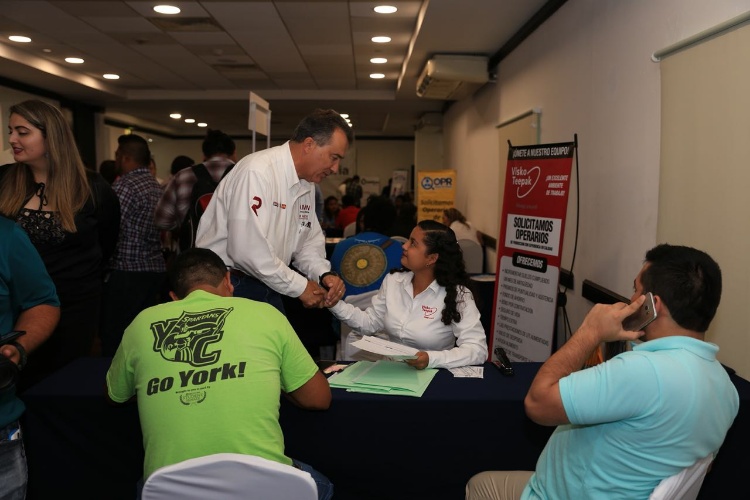 Ramón Garza Barrios oferta empleos desde campaña
