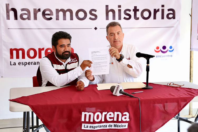 Garza Barrios pide a AMLO aumentar la cobertura de salud local