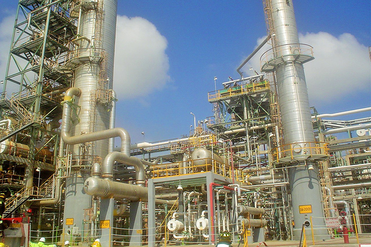 Reconocen fracaso de la refinería “Madero”