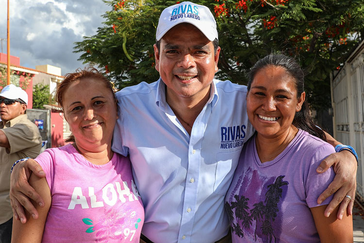 Campaña a tierra facilita a Rivas cercanía con la gente