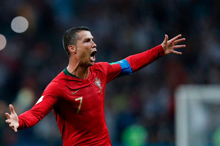 Con triplete de Cristiano, Portugal empata con España