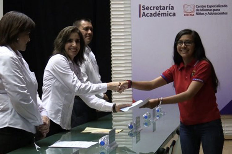 Entregó el Ceina de la UAT medallas y diplomas a estudiantes de excelencia