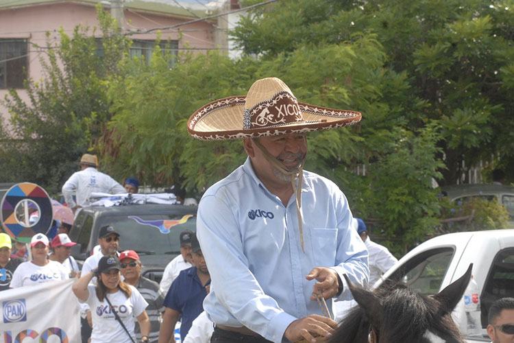 Vecinos de Infonavit y Las Flores con Xico