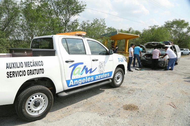 Ángeles azules ayudan a vacacionistas