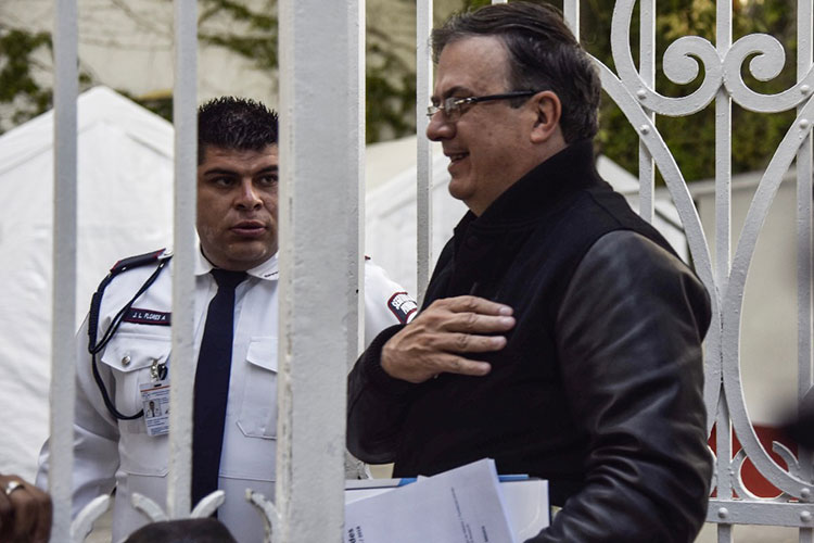 Equipo de AMLO afina detalles para reunión con Pompeo