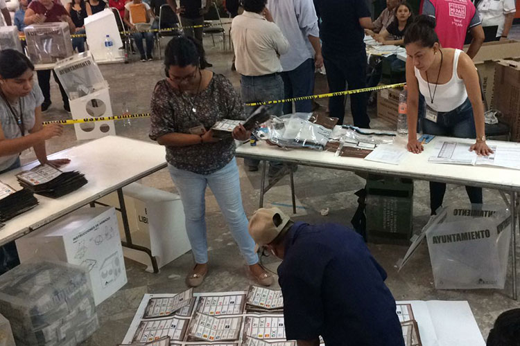 Inicia cierre de casillas electorales