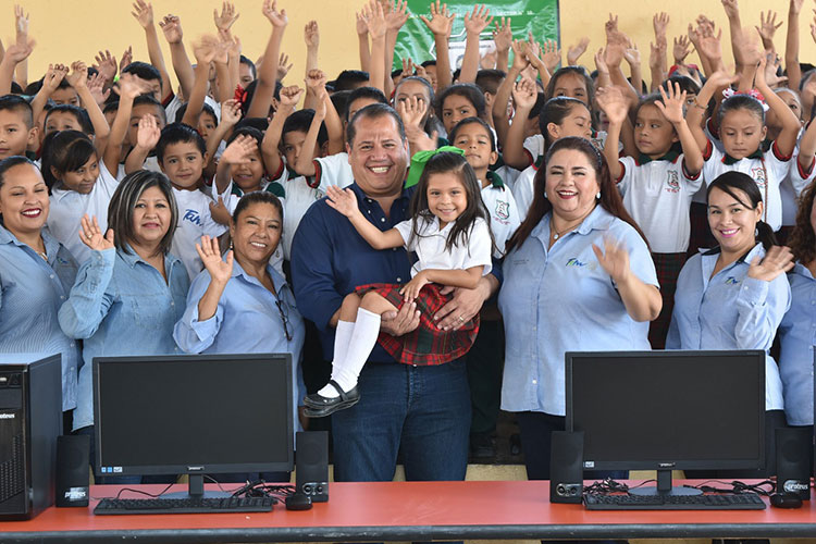 Trabaja Municipio con obras de infraestructura en 11 escuelas