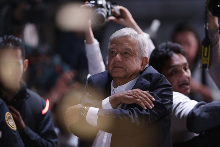 Maduro felicita a López Obrador