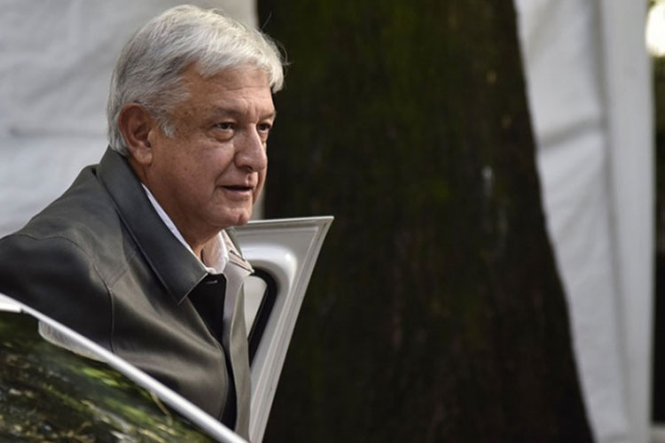 Con el fin del Cisen, se acabará el espionaje telefónico: López Obrador