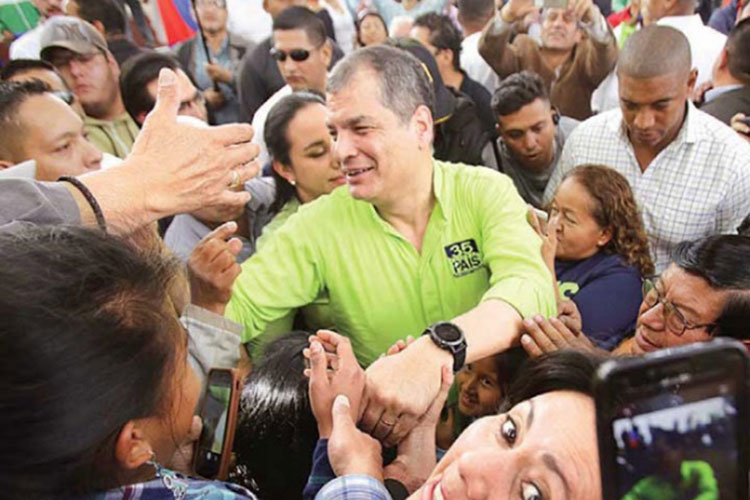 Rafael Correa: Orden de arresto en Ecuador es parte de un ‘complot’
