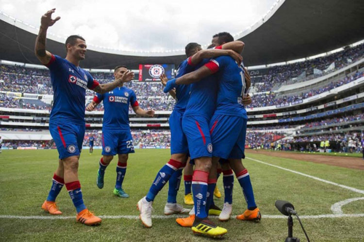 Cruz Azul tiene goleador regreso al Azteca