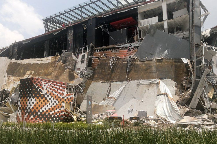 Asegura Amieva que hubo negligencia en colapso de Plaza Artz